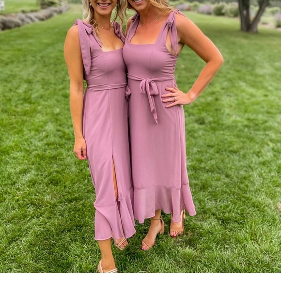 Show Me Your MuMu Dresses & Skirts - Show Me Your Mumu Claire Square Neck Midi Dress Chiffon